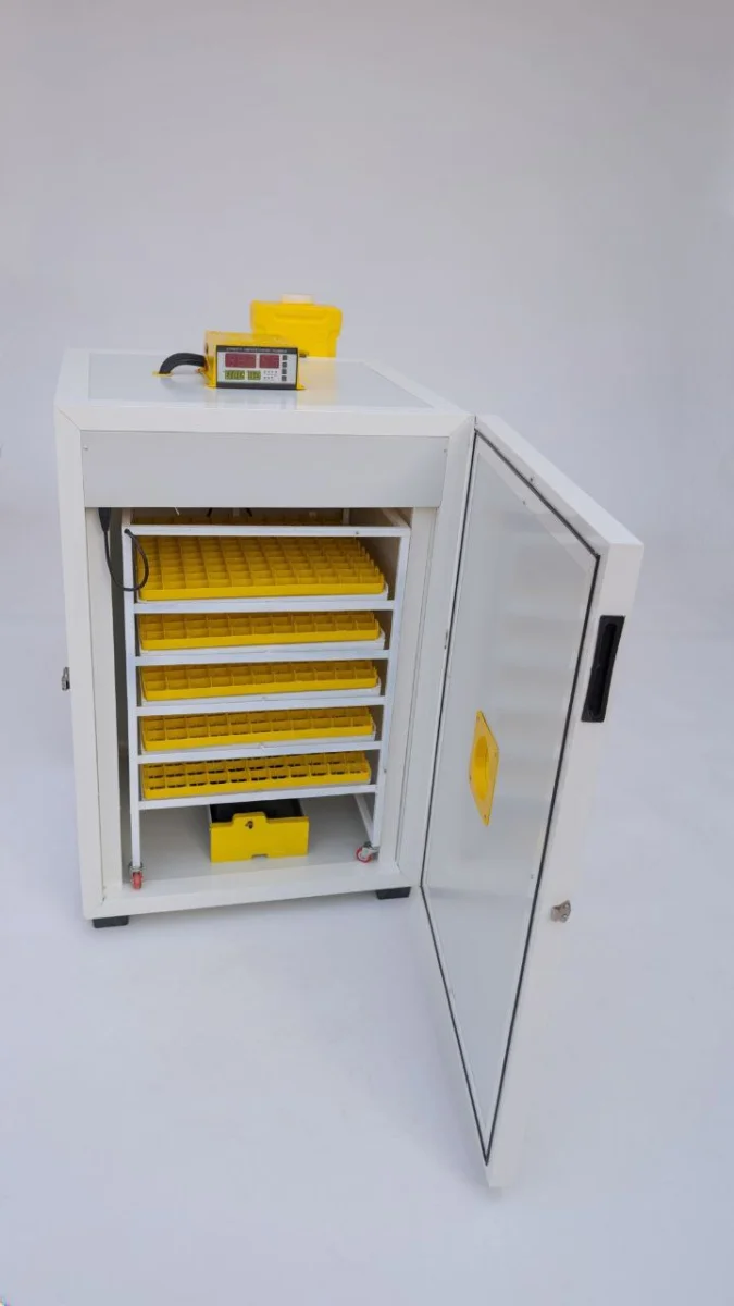 amane incubator 1584